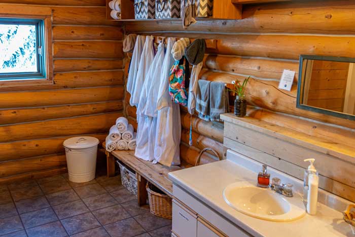 Lodge guests have access to shared shower and washrooms.