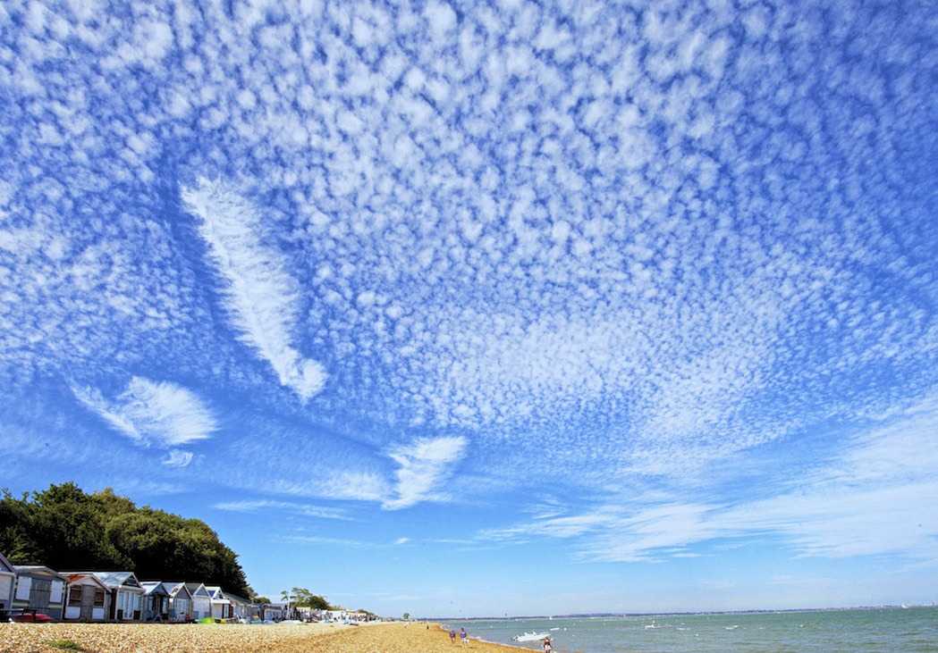 Floating clouds, 2 August 2015